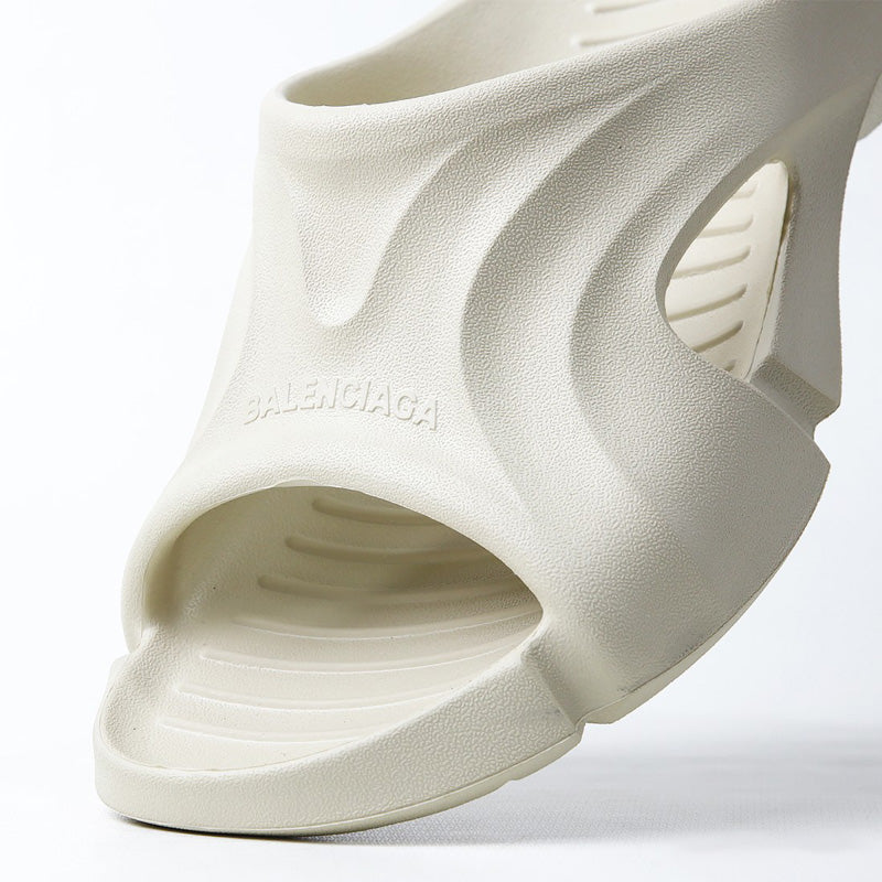 Tong épaisse design futuriste - Beige