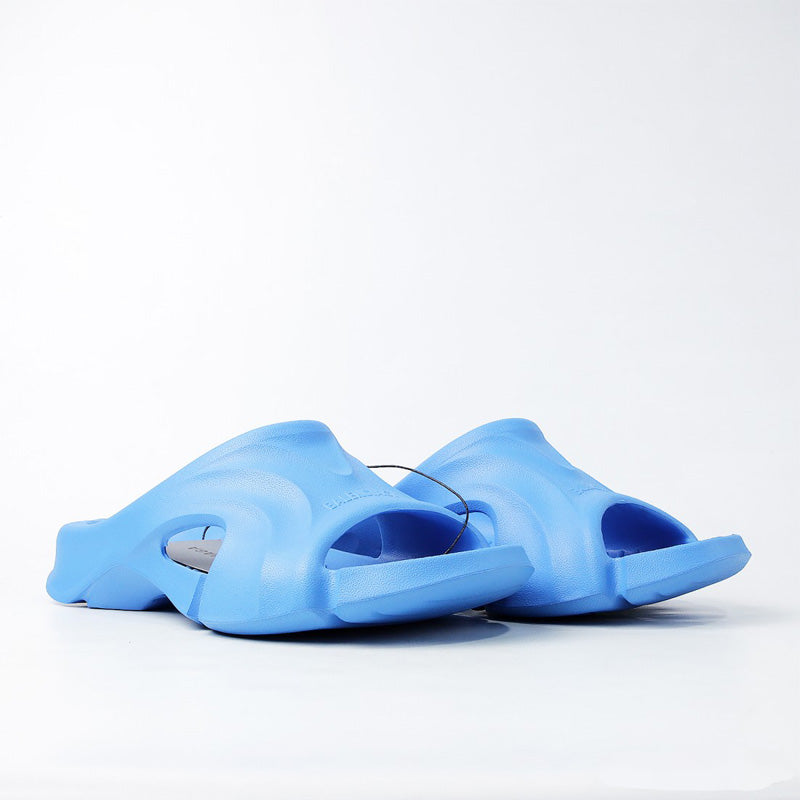 Tong épaisse design futuriste - Bleu ciel